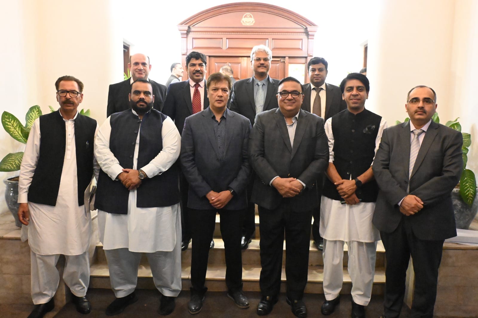 President GCCI visited the Caretaker Provincial Minister's Office.