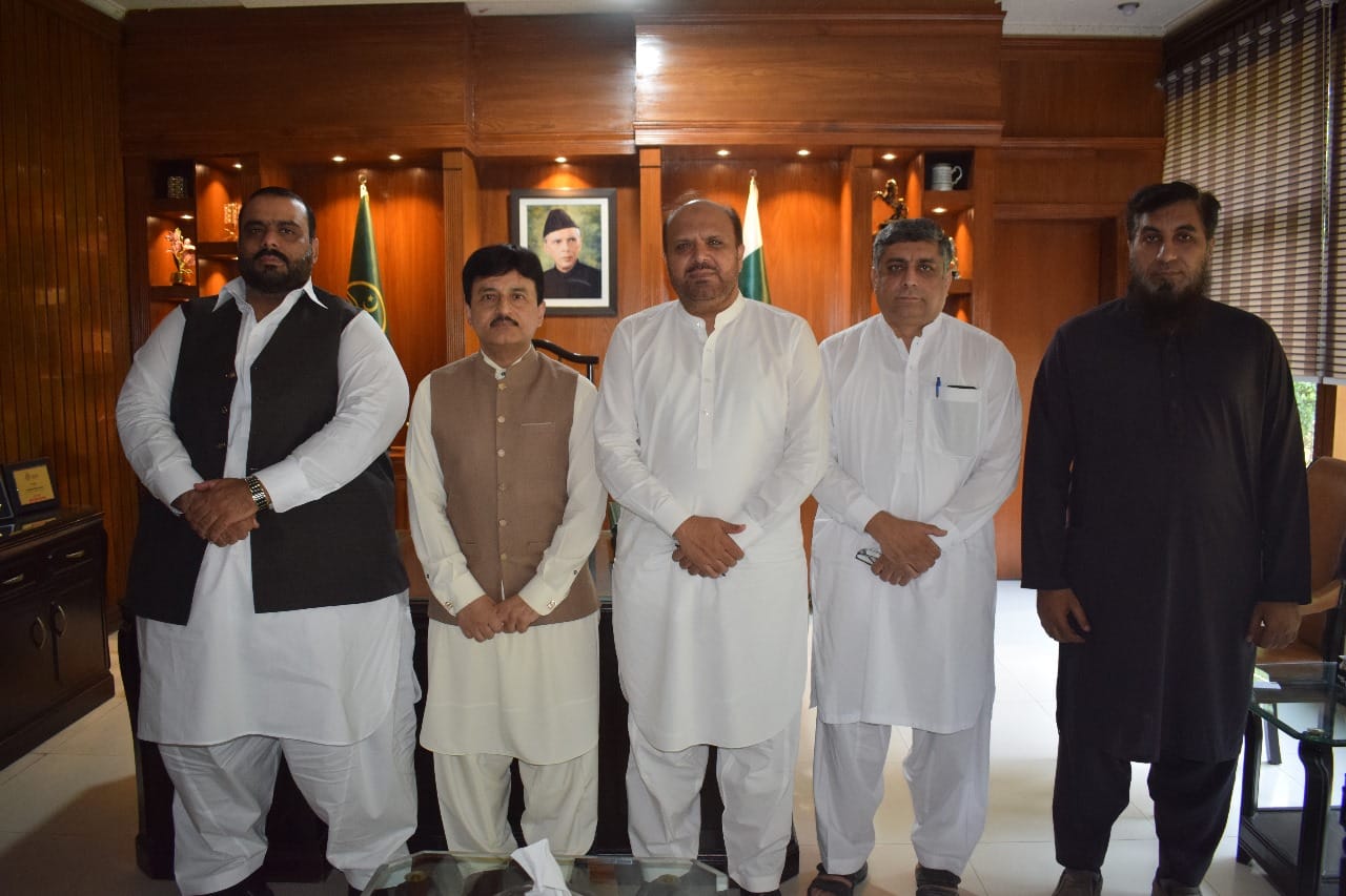GCCI's delegation visited Commissioner Office Grw
